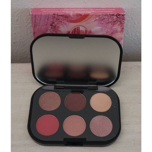 MAC Women's Connect in Color - Rose Lens - Eye Shadow Palette - Picture 4 of 5